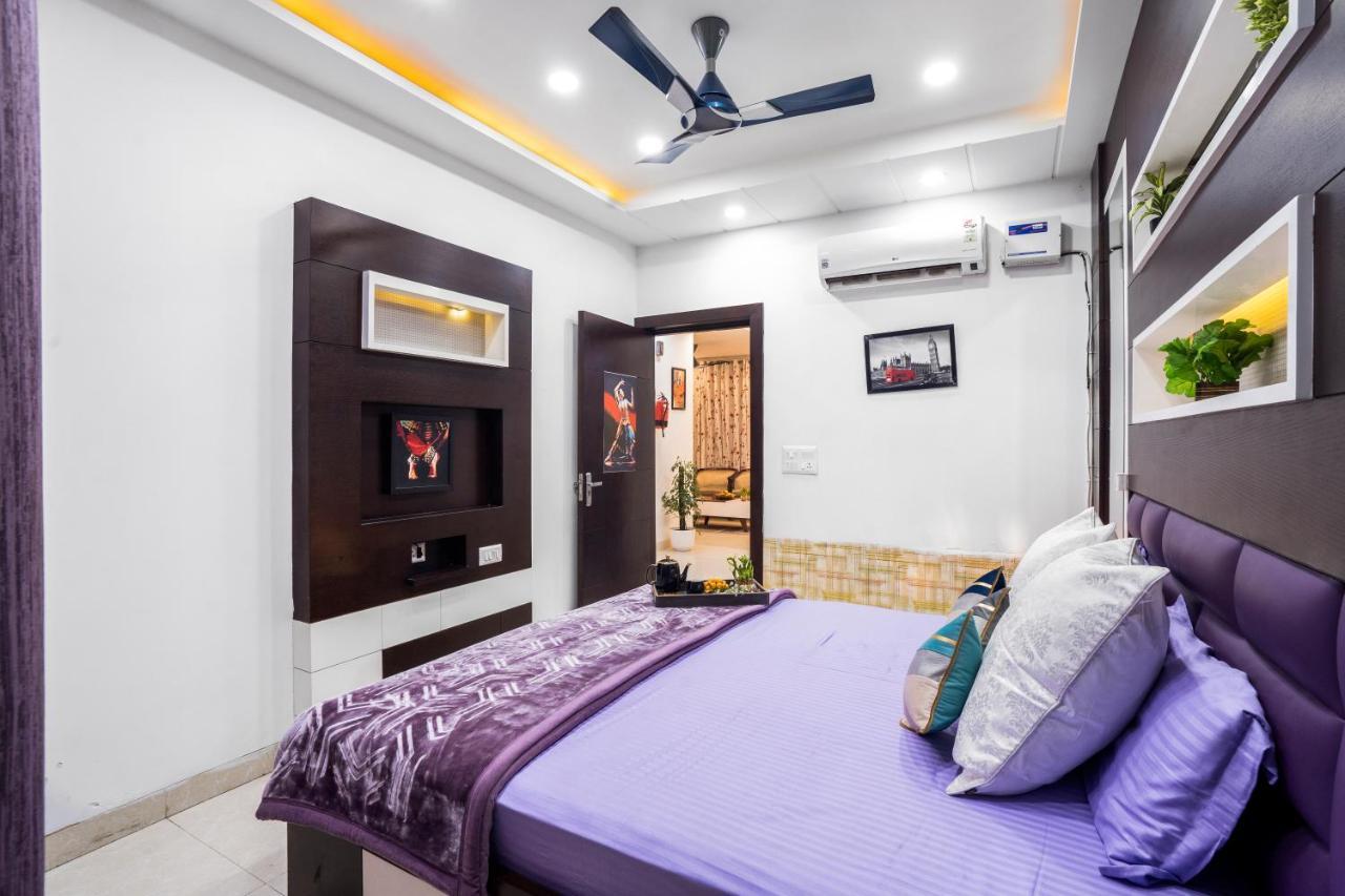 Homlee-Villa Luxury-2Bhk-Anand Vihar-Ramprastha ガーズィヤーバード エクステリア 写真