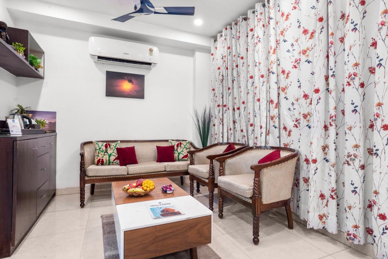 Homlee-Villa Luxury-2Bhk-Anand Vihar-Ramprastha ガーズィヤーバード エクステリア 写真