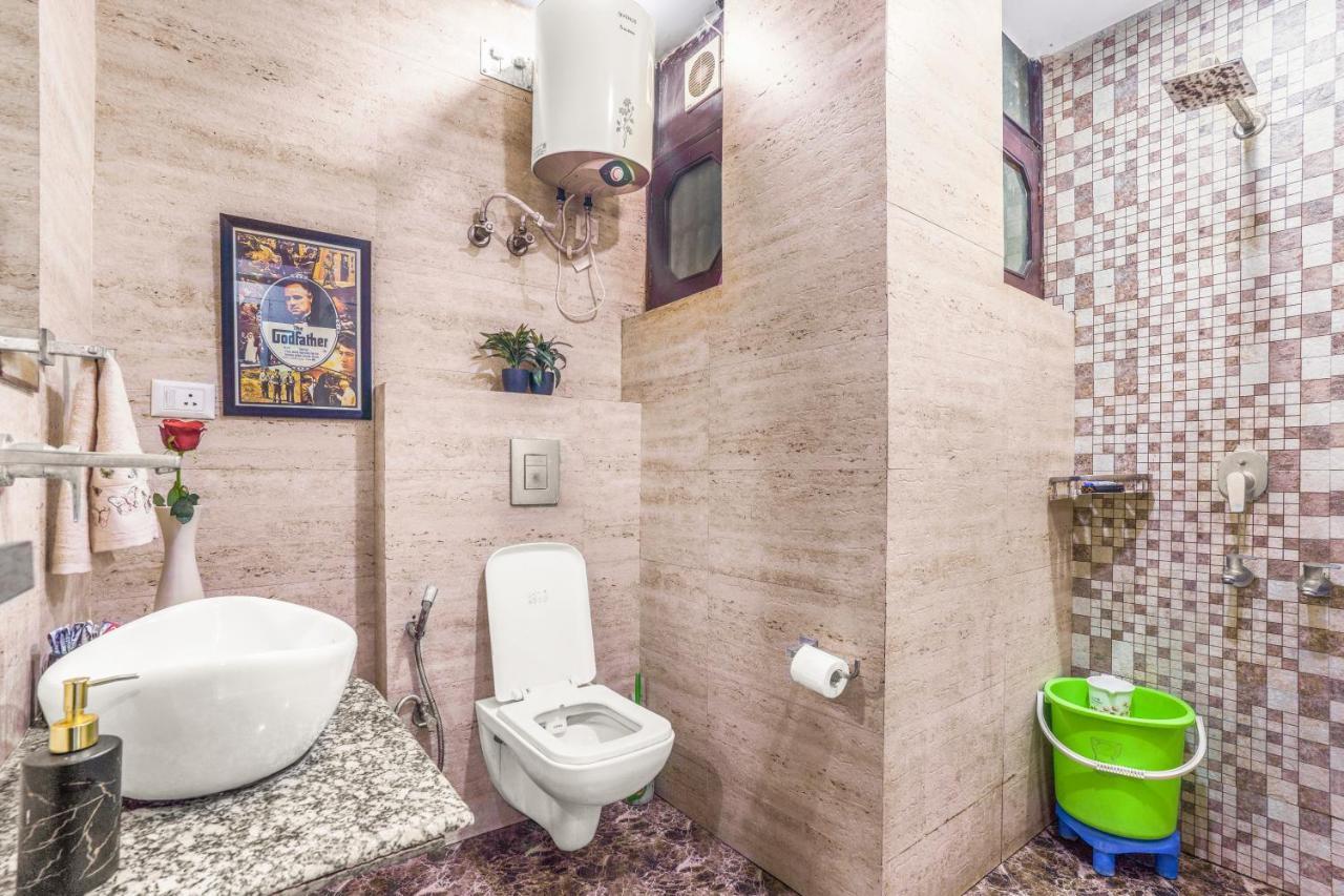 Homlee-Villa Luxury-2Bhk-Anand Vihar-Ramprastha ガーズィヤーバード エクステリア 写真