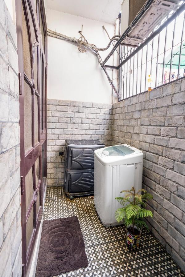Homlee-Villa Luxury-2Bhk-Anand Vihar-Ramprastha ガーズィヤーバード エクステリア 写真